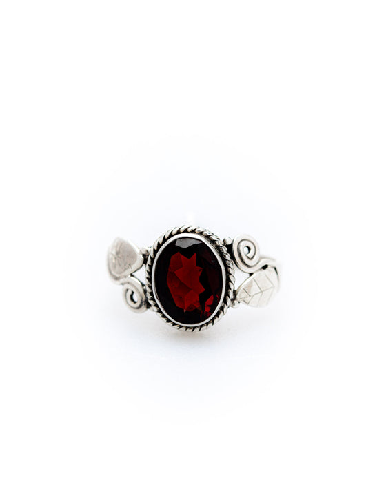 Ring filigran Granat